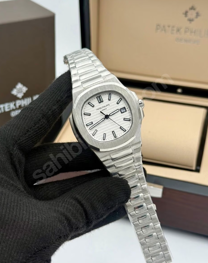 Patek Philippe Nautilus White
