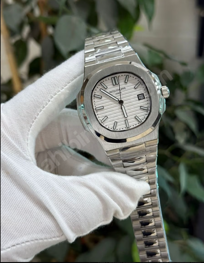 Patek Philippe Nautilus White